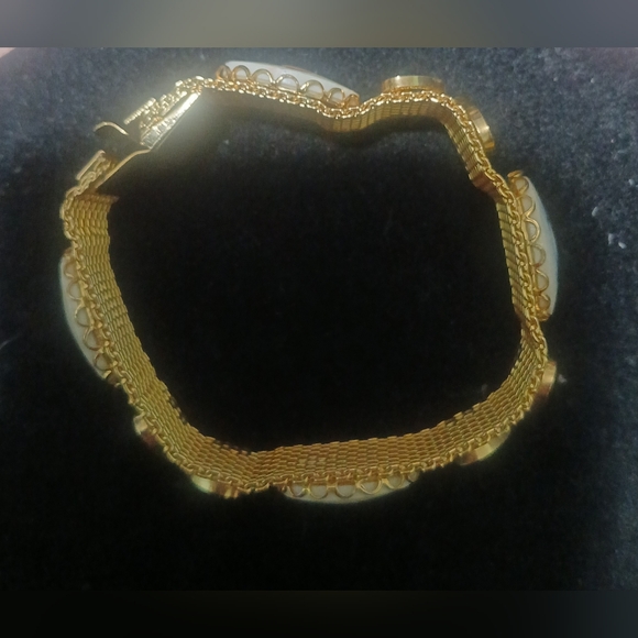 Vintage Floral Mesh Bracelet - Picture 5 of 6